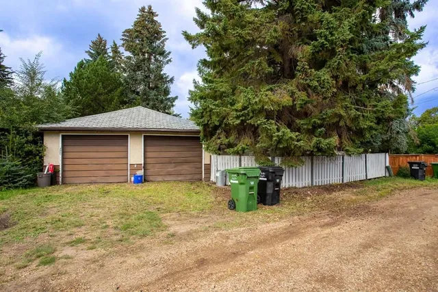 5605 47A Ave, Camrose 2