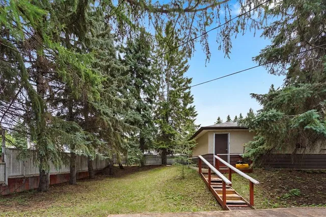 5605 47A Ave, Camrose 3