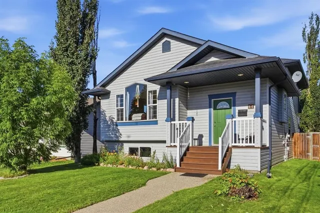 64 Garden Rd, Lacombe 2