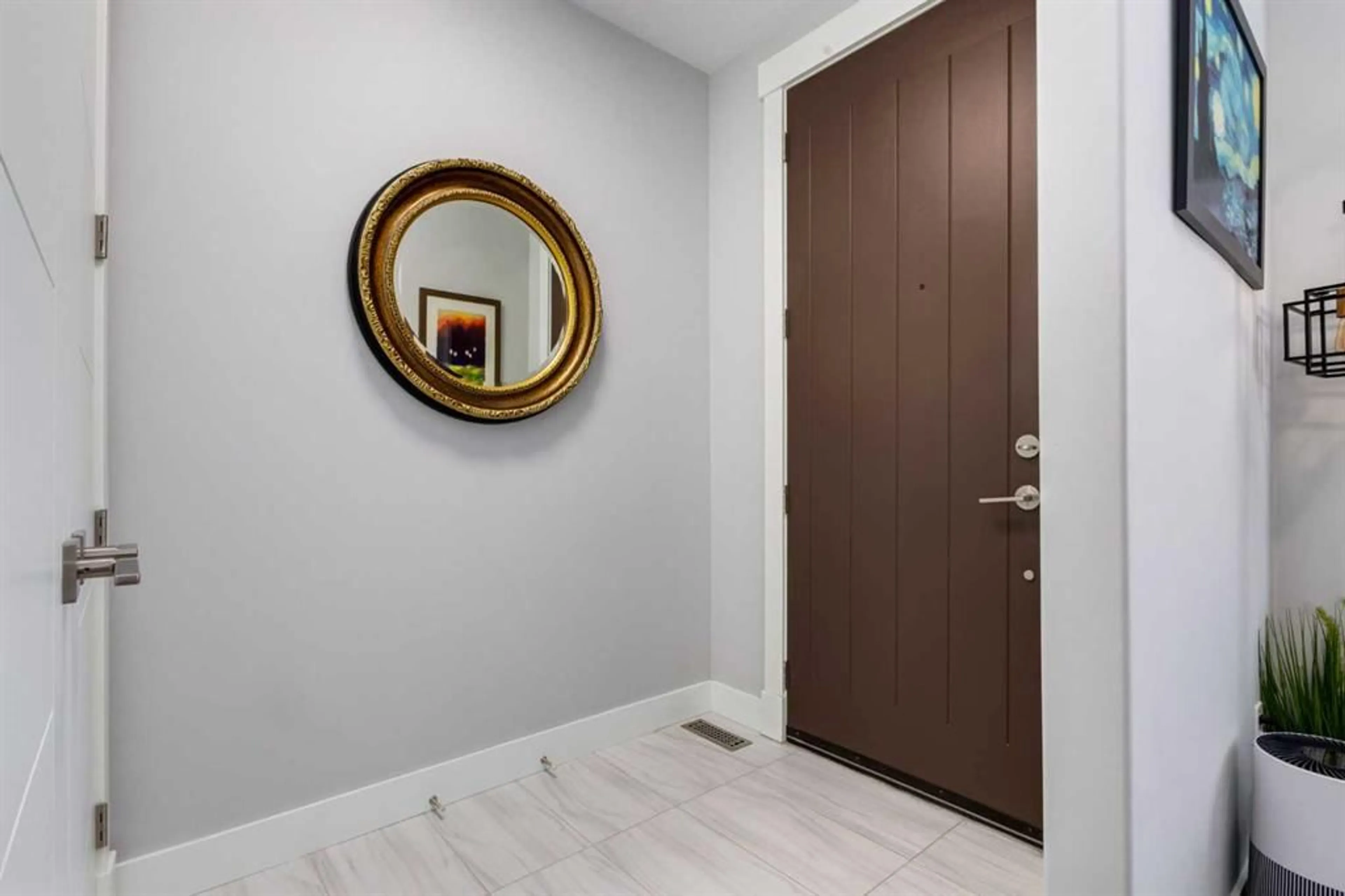 pillar/IMG-A2343779_3.jpg