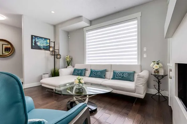 1604 46 St, Calgary 4