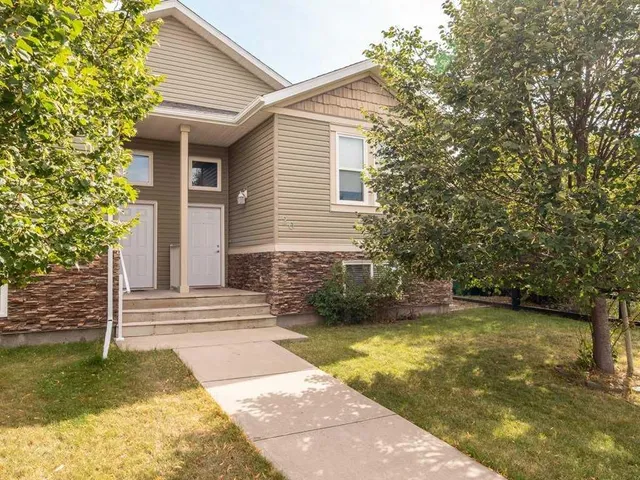 20 Mt Sundance Rd, Lethbridge 2
