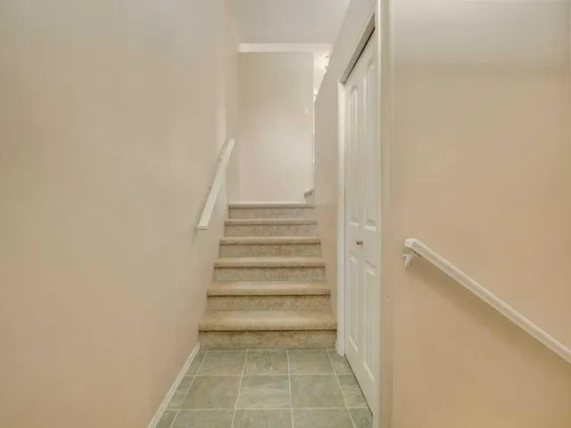 20 Mt Sundance Rd, Lethbridge 3