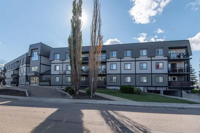 3730 50 Ave #304, Red Deer 1