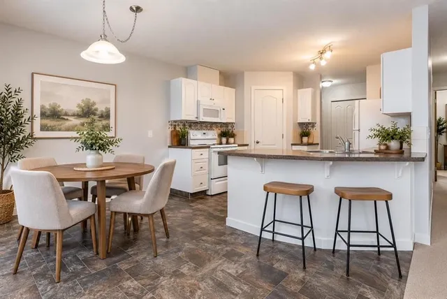 3730 50 Ave #304, Red Deer 4