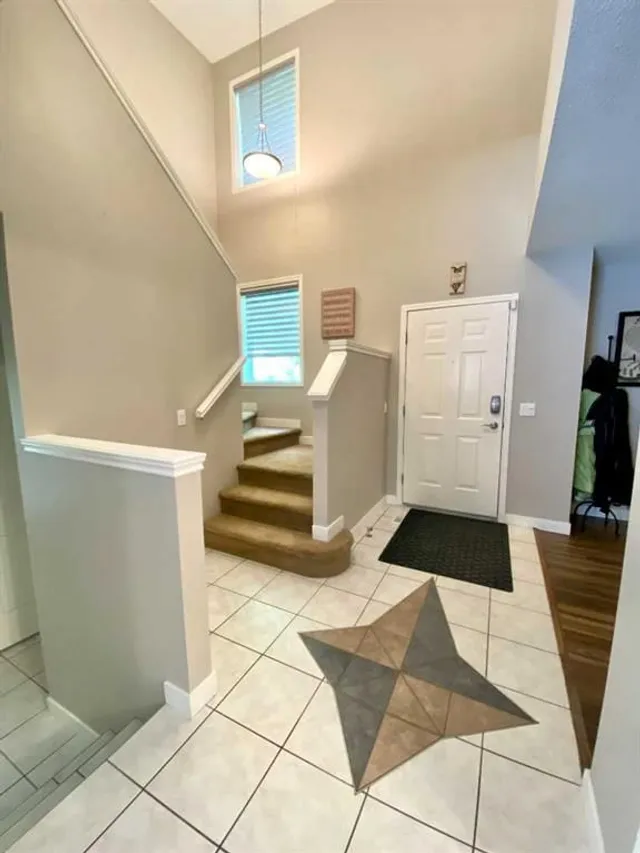 10 Elgin Dr, Calgary 2