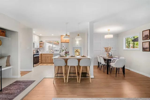 151 Fyffe Rd, Calgary 5