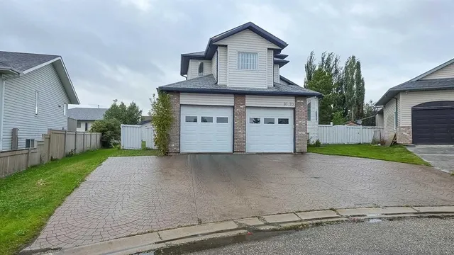 10720 88B St, Grande Prairie 2