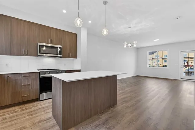 1750 Rangeview Dr #205, Calgary 3