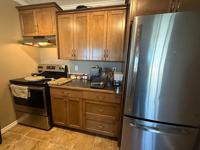 5300 45 Ave #201, Grimshaw 5