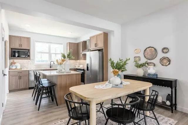 1490 Rangeview Dr, Calgary 5