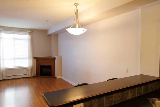323 18 Ave #206, Calgary 5