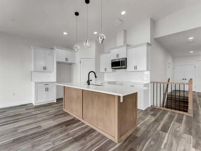 107 Sierra Rd, Medicine Hat 3