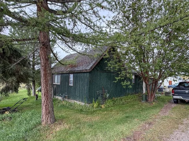 28532 Highway 587, Rural Red Deer County 2