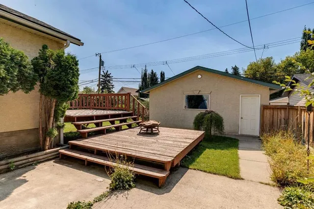 415 51 Ave, Calgary 2