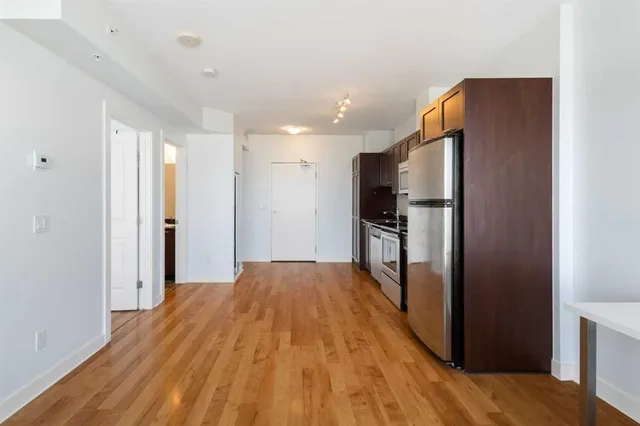 3830 Brentwood Rd #1310, Calgary 5