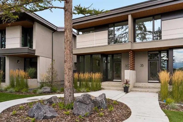 3C Willow Cres, Calgary 2