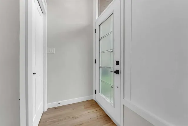 10 Atlanta Cres, Calgary 4