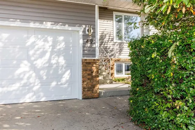 49 Rutledge Cres, Red Deer 2