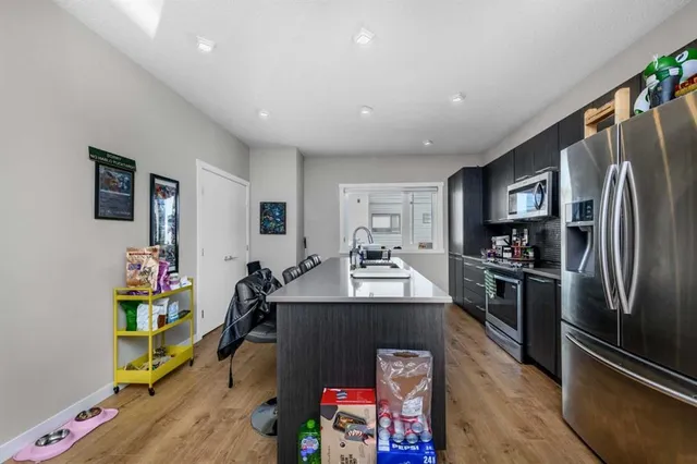 218 Sherwood Sq #301, Calgary 5