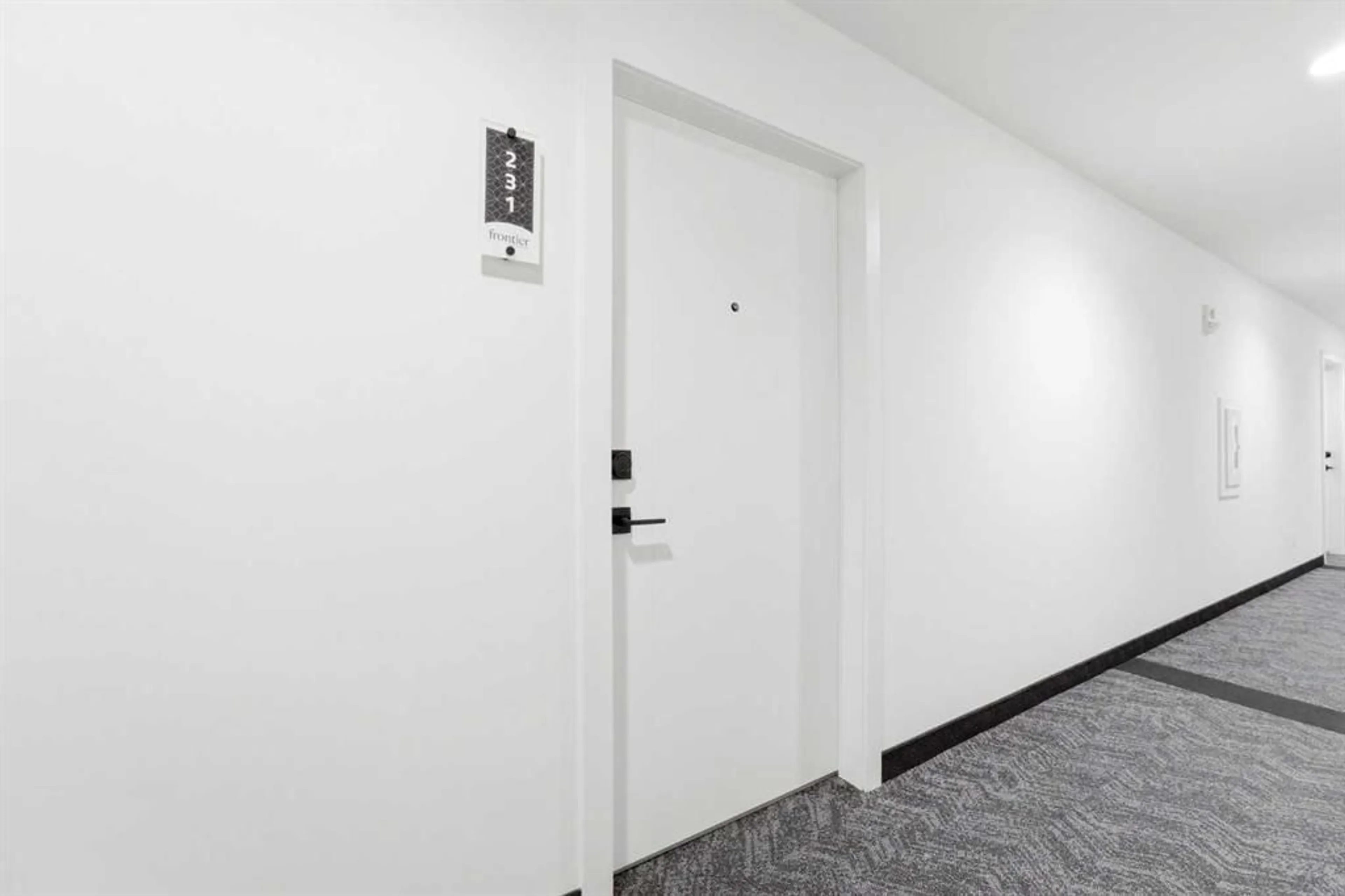 pillar/IMG-A2344185_2.jpg