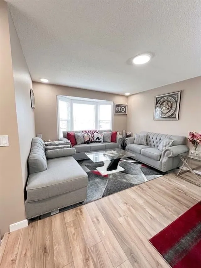 99 Tararidge Close, Calgary 4