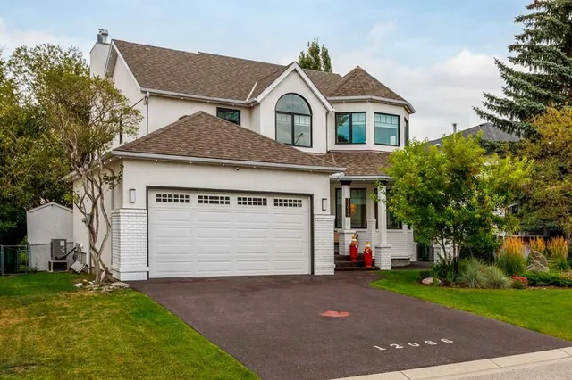 12066 Diamond View, Calgary 3