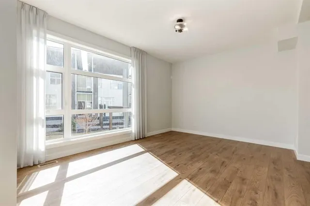 121 Walden Lane, Calgary 2
