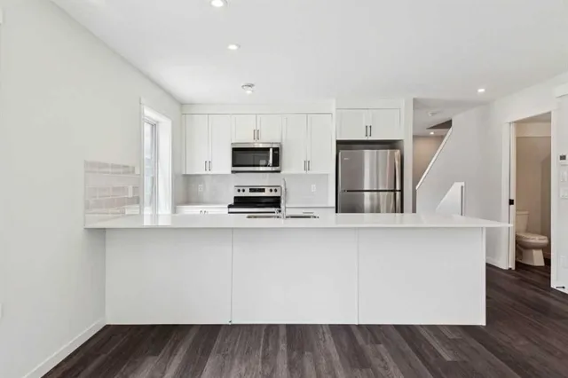 40 Livingston Parade #202, Calgary 4