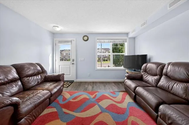 171 Evanscrest Gdns, Calgary 4
