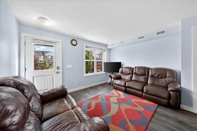 171 Evanscrest Gdns, Calgary 5