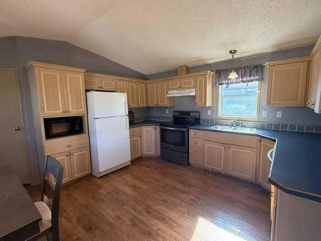 15 Dewberry Rd, High Level 3