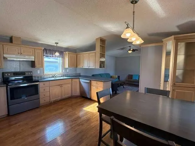 15 Dewberry Rd, High Level 4