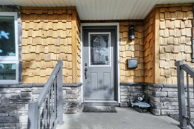 70 Sherwood Cres, Red Deer 4