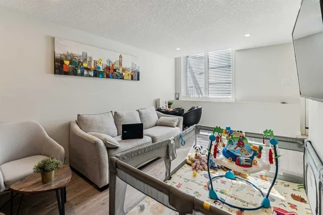 260 Rowley Way #312, Calgary 5