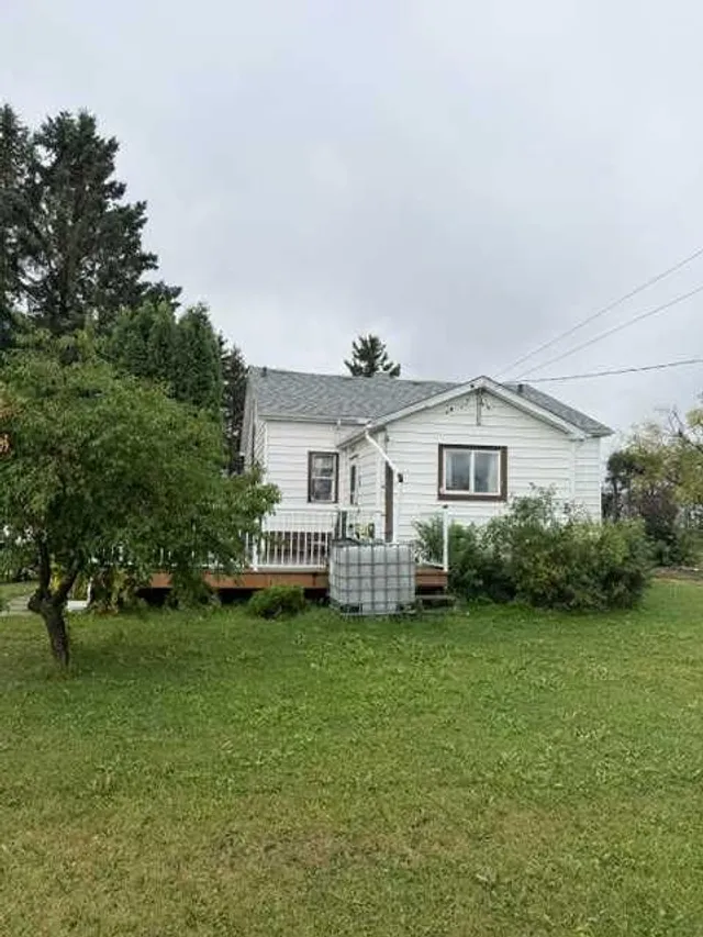 2114 Township Road 372, Rural Red Deer County 2
