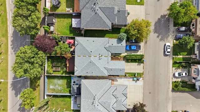 28 Martinglen Way, Calgary 3