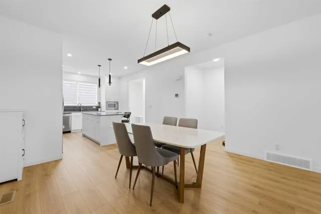 187 Belmont Blvd, Calgary 5