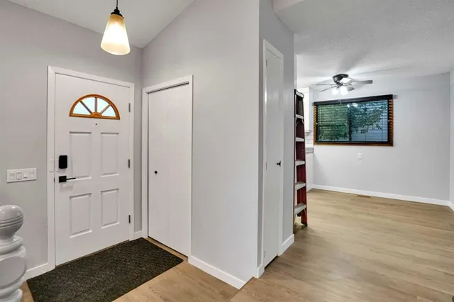 5811 Templehill Rd, Calgary 5