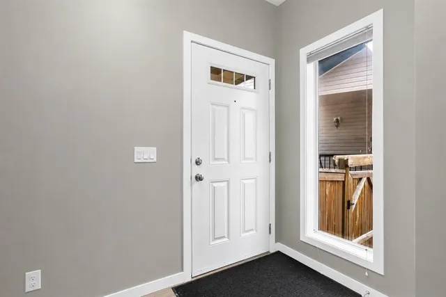 51 Sage Bank Crt, Calgary 2