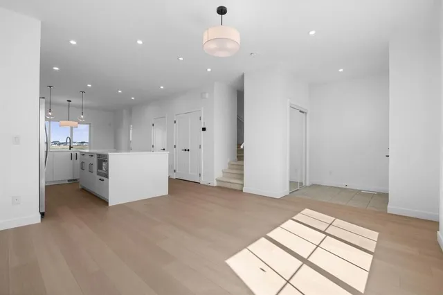 2248 Waterbury Rd, Chestermere 4