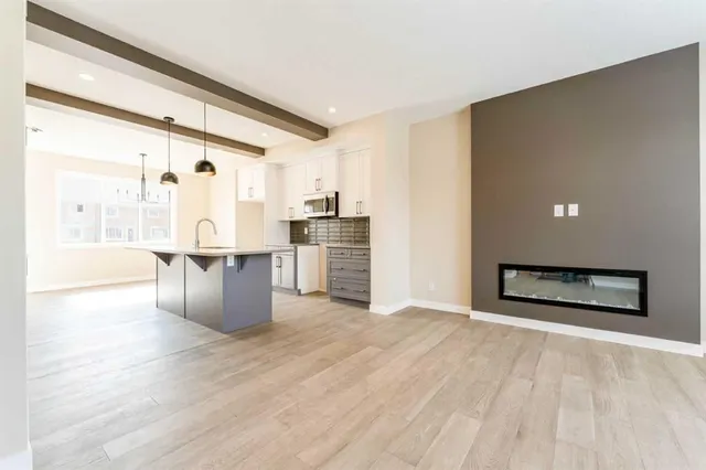 262 Waterford Rd, Chestermere 5