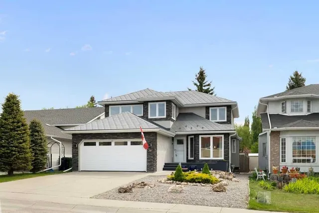 439 Douglas Woods Dr, Calgary 2