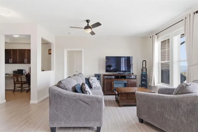 207 Sunset Dr #408, Cochrane 5