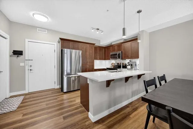 20 Royal Oak Plaza #226, Calgary 4