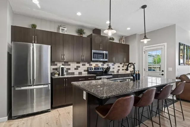 213 Auburn Meadows Blvd, Calgary 5