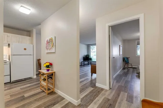 521 57 Ave #103, Calgary 5