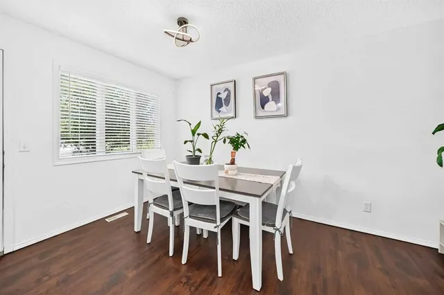 2368 Eversyde Ave, Calgary 5