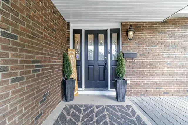 5 Selkirk Blvd, Red Deer 4