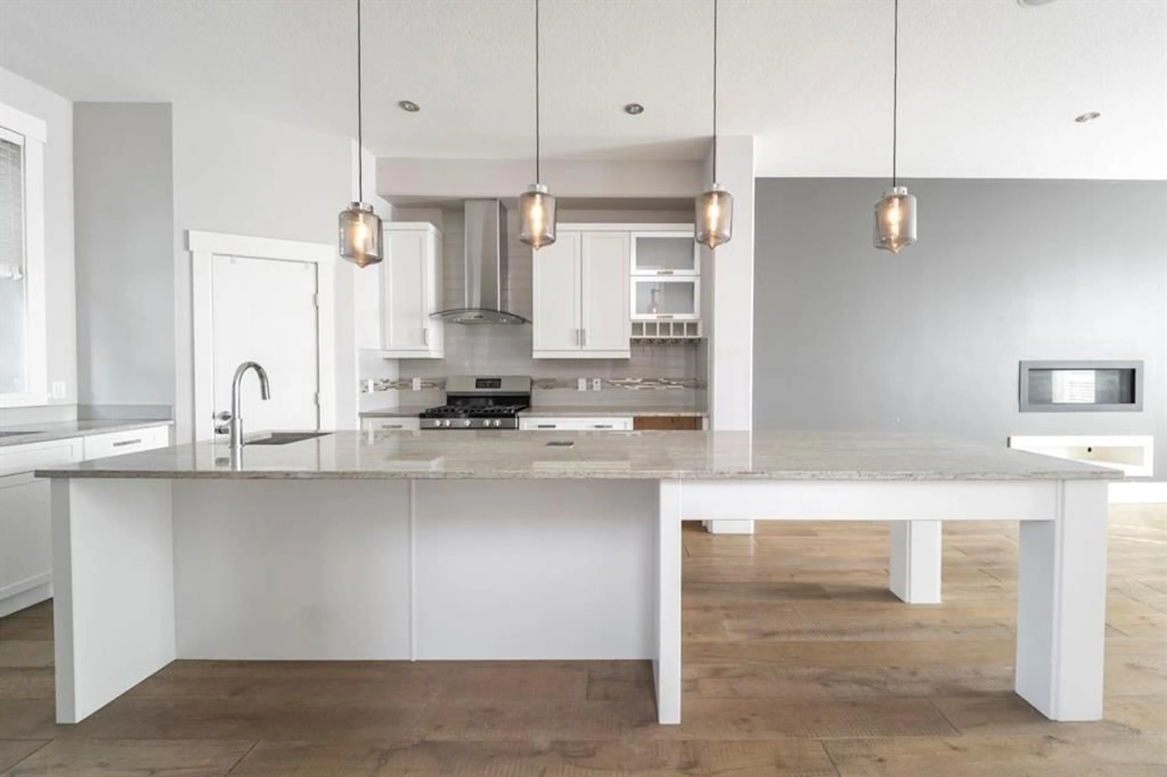 pillar/IMG-A2344708_4.jpg